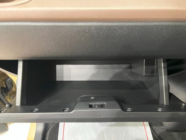 ムーヴキャンバス セオリーＧ　シートヒーター　両側パワースライドドア　オートライト　キーフリー　アイドリングストップ　バックモニター　ディスプレイオーディオ　ドライブレコーダー　ＵＳＢ入力端子　Ｂｌｕｅｔｏｏｔｈ（32枚目）