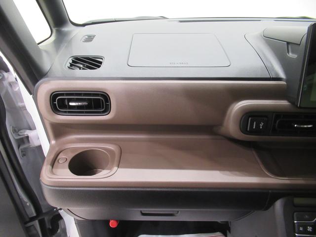 ムーヴキャンバス セオリーＧ　シートヒーター　両側パワースライドドア　オートライト　キーフリー　アイドリングストップ　パノラマモニター　ディスプレイオーディオ　ドライブレコーダー　ＵＳＢ入力端子　Ｂｌｕｅｔｏｏｔｈ（32枚目）