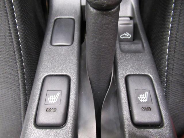 コペン セロ　シートヒーター　オートライト　キーフリー　ナビ　Ｂｌｕｅｔｏｏｔｈ　エアコン　パワーステアリング　パワーウィンドウ　運転席エアバッグ　ＡＢＳ　ティーゼットデオプラス（19枚目）