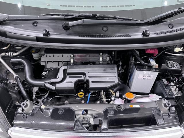 ムーヴ カスタムＸ　オートライト　キーフリー　アイドリングストップ　電動格納式ドアミラー　エアコン　パワーステアリング　パワーウィンドウ　運転席エアバッグ　ＡＢＳ　ティーゼットデオプラス（9枚目）