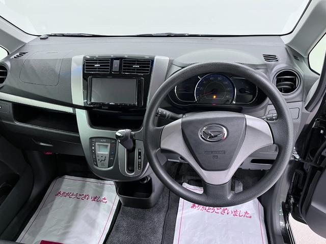 ムーヴ カスタムＸ　オートライト　キーフリー　アイドリングストップ　電動格納式ドアミラー　エアコン　パワーステアリング　パワーウィンドウ　運転席エアバッグ　ＡＢＳ　ティーゼットデオプラス（11枚目）