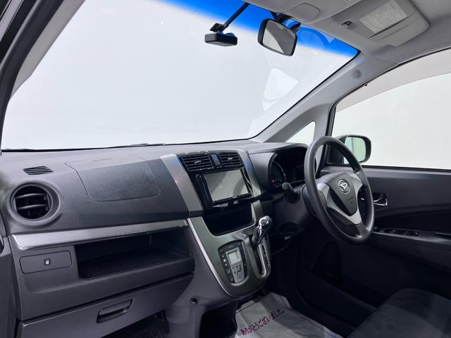 ムーヴ カスタムＸ　オートライト　キーフリー　アイドリングストップ　電動格納式ドアミラー　エアコン　パワーステアリング　パワーウィンドウ　運転席エアバッグ　ＡＢＳ　ティーゼットデオプラス（12枚目）