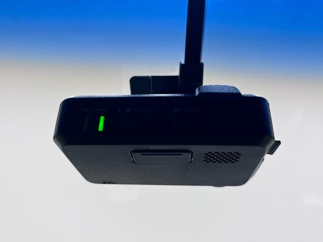 ムーヴ カスタムＸ　オートライト　キーフリー　アイドリングストップ　電動格納式ドアミラー　エアコン　パワーステアリング　パワーウィンドウ　運転席エアバッグ　ＡＢＳ　ティーゼットデオプラス（17枚目）