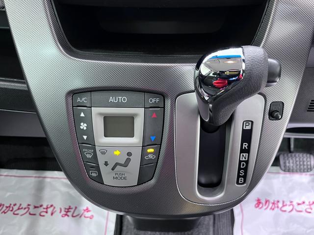 ムーヴ カスタムＸ　オートライト　キーフリー　アイドリングストップ　電動格納式ドアミラー　エアコン　パワーステアリング　パワーウィンドウ　運転席エアバッグ　ＡＢＳ　ティーゼットデオプラス（21枚目）