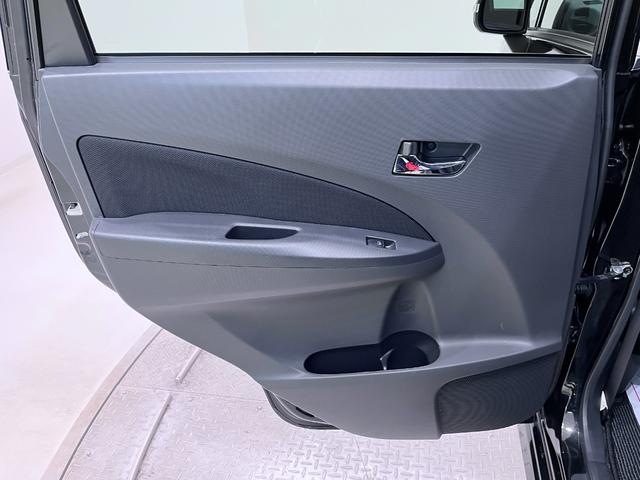 ムーヴ カスタムＸ　オートライト　キーフリー　アイドリングストップ　電動格納式ドアミラー　エアコン　パワーステアリング　パワーウィンドウ　運転席エアバッグ　ＡＢＳ　ティーゼットデオプラス（45枚目）