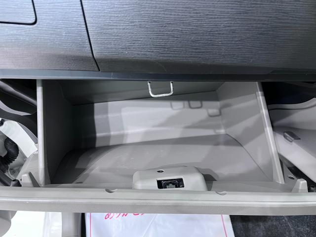 ムーヴ Ｘ　キーフリー　アイドリングストップ　ＣＤチューナー　電動格納式ドアミラー　エアコン　パワーステアリング　パワーウィンドウ　運転席エアバッグ　ＡＢＳ　ティーゼットデオプラス（20枚目）