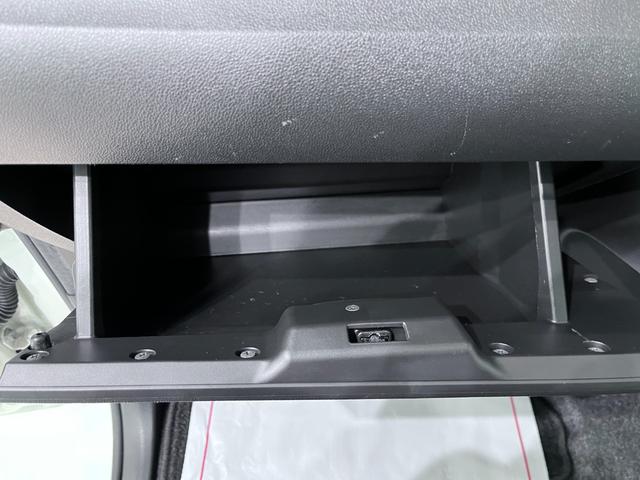 タント カスタムＲＳトップエディション　ＳＡ３　シートヒーター　両側パワースライドドア　オートライト　キーフリー　アイドリングストップ　ＵＳＢ入力端子　衝突被害軽減システム　レーンアシスト　オートマチックハイビーム　ティーゼットデオプラス（27枚目）