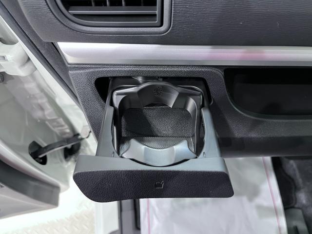 タント カスタムＲＳトップエディション　ＳＡ３　シートヒーター　両側パワースライドドア　オートライト　キーフリー　アイドリングストップ　ＵＳＢ入力端子　衝突被害軽減システム　レーンアシスト　オートマチックハイビーム　ティーゼットデオプラス（30枚目）