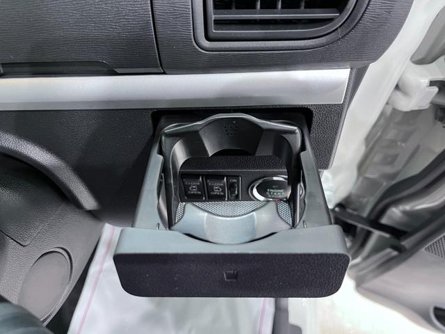 タント カスタムＲＳトップエディション　ＳＡ３　シートヒーター　両側パワースライドドア　オートライト　キーフリー　アイドリングストップ　ＵＳＢ入力端子　衝突被害軽減システム　レーンアシスト　オートマチックハイビーム　ティーゼットデオプラス（31枚目）