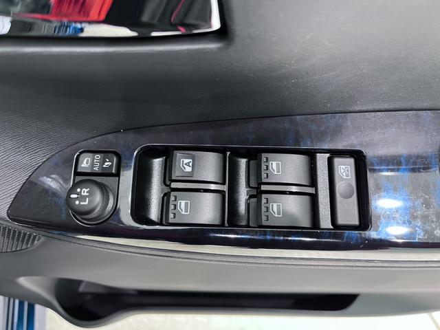 タント カスタムＸトップエディションＶＳ　ＳＡ３　シートヒーター　両側パワースライドドア　オートライト　キーフリー　アイドリングストップ　ＵＳＢ入力端子　衝突被害軽減システム　レーンアシスト　オートマチックハイビーム　ティーゼットデオプラス（14枚目）