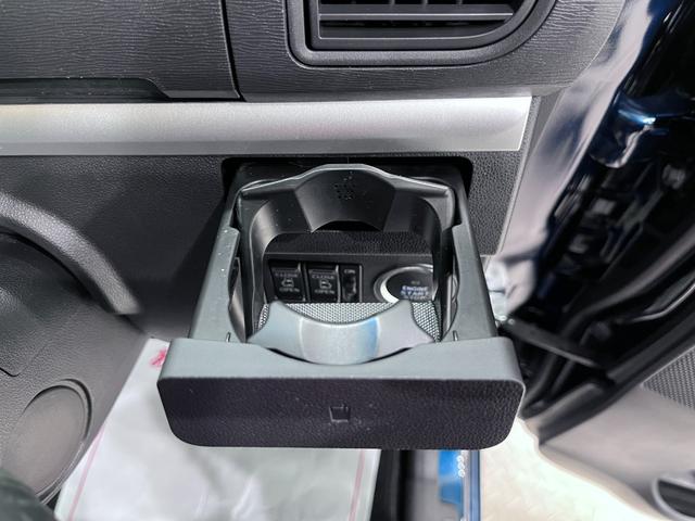 タント カスタムＸトップエディションＶＳ　ＳＡ３　シートヒーター　両側パワースライドドア　オートライト　キーフリー　アイドリングストップ　ＵＳＢ入力端子　衝突被害軽減システム　レーンアシスト　オートマチックハイビーム　ティーゼットデオプラス（32枚目）