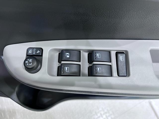 ブーン シルク　Ｇパッケージ　ＳＡ３　オートライト　キーフリー　アイドリングストップ　バックモニター　ナビ　ドライブレコーダー　ＵＳＢ入力端子　Ｂｌｕｅｔｏｏｔｈ　衝突被害軽減システム　レーンアシスト　オートマチックハイビーム（14枚目）