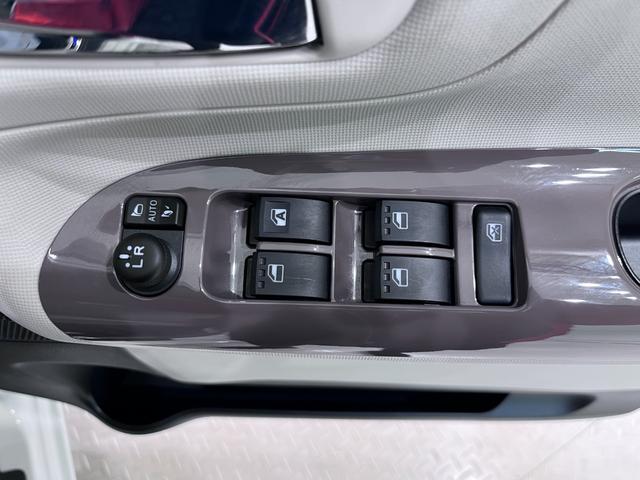 ムーヴキャンバス ＧメイクアップＶＳ　ＳＡ３　シートヒーター　両側パワースライドドア　オートライト　キーフリー　アイドリングストップ　パノラマモニター　ナビ　ドライブレコーダー　ＵＳＢ入力端子　Ｂｌｕｅｔｏｏｔｈ　ティーゼットデオプラス（14枚目）