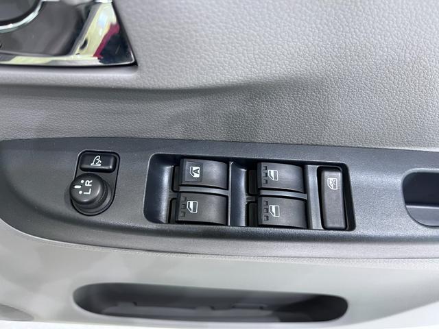 ミライース Ｘ　キーレスエントリー　アイドリングストップ　ＣＤチューナー　電動格納式ドアミラー　エアコン　パワーステアリング　パワーウィンドウ　運転席エアバッグ　ＡＢＳ　ティーゼットデオプラス（14枚目）