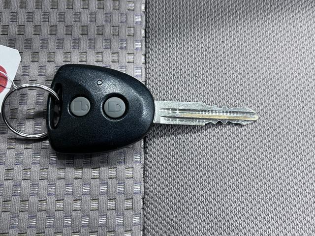 ミライース Ｘ　キーレスエントリー　アイドリングストップ　ＣＤチューナー　電動格納式ドアミラー　エアコン　パワーステアリング　パワーウィンドウ　運転席エアバッグ　ＡＢＳ　ティーゼットデオプラス（43枚目）