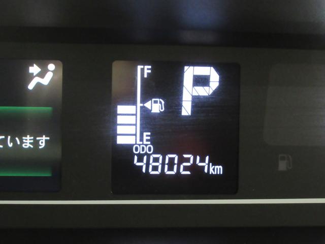 タント カスタムＲＳ　シートヒーター　両側パワースライドドア　オートライト　キーフリー　アイドリングストップ　パノラマモニター　ナビ　ＵＳＢ入力端子　Ｂｌｕｅｔｏｏｔｈ　ティーゼットデオプラス（10枚目）