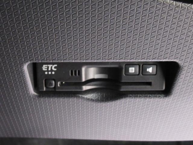 タント カスタムＲＳ　シートヒーター　両側パワースライドドア　オートライト　キーフリー　アイドリングストップ　パノラマモニター　ナビ　ＵＳＢ入力端子　Ｂｌｕｅｔｏｏｔｈ　ティーゼットデオプラス（18枚目）