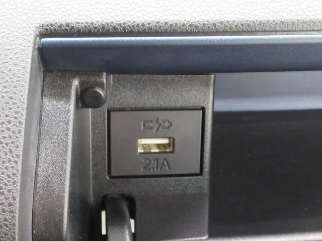 タント カスタムＲＳ　シートヒーター　両側パワースライドドア　オートライト　キーフリー　アイドリングストップ　パノラマモニター　ナビ　ＵＳＢ入力端子　Ｂｌｕｅｔｏｏｔｈ　ティーゼットデオプラス（26枚目）