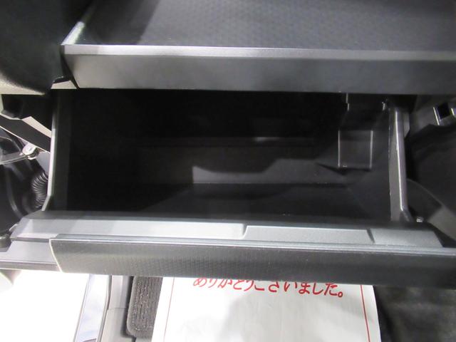 タント カスタムＲＳ　シートヒーター　両側パワースライドドア　オートライト　キーフリー　アイドリングストップ　パノラマモニター　ナビ　ＵＳＢ入力端子　Ｂｌｕｅｔｏｏｔｈ　ティーゼットデオプラス（30枚目）