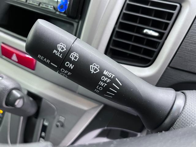 ムーヴ カスタムＲＳ　オートライト　キーフリー　アイドリングストップ　ＣＤチューナー　電動格納式ドアミラー　エアコン　パワーステアリング　パワーウィンドウ　運転席エアバッグ　ＡＢＳ　ティーゼットデオプラス（17枚目）