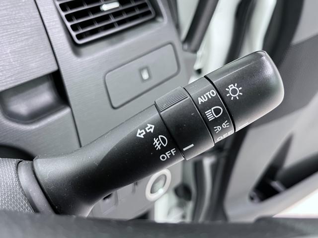 ムーヴ カスタムＲＳ　オートライト　キーフリー　アイドリングストップ　ＣＤチューナー　電動格納式ドアミラー　エアコン　パワーステアリング　パワーウィンドウ　運転席エアバッグ　ＡＢＳ　ティーゼットデオプラス（18枚目）