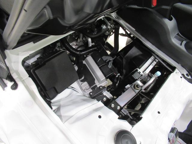ハイゼットトラック ジャンボスタンダード　４ＷＤ　ＡＭ／ＦＭラジオ　オートライト　アイドリングストップ　衝突被害軽減システム　レーンアシスト　オートマチックハイビーム　ティーゼットデオプラス（11枚目）