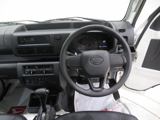 ハイゼットトラック ジャンボスタンダード　４ＷＤ　ＡＭ／ＦＭラジオ　オートライト　アイドリングストップ　衝突被害軽減システム　レーンアシスト　オートマチックハイビーム　ティーゼットデオプラス（13枚目）
