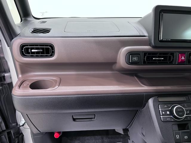 ムーヴキャンバス セオリーＧターボ　パノラマモニター　７インチナビ　両側パワースライドドア　シートヒーター　ＵＳＢ入力端子　Ｂｌｕｅｔｏｏｔｈ　ホッとカップホルダー　オートライト　キーフリー　アイドリングストップ　ティーゼットデオプラス（30枚目）