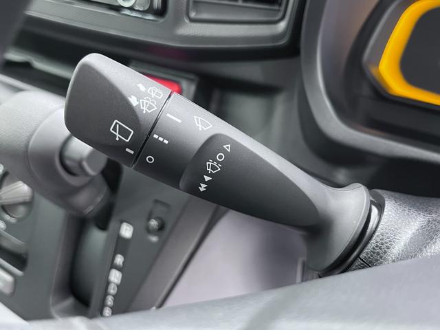 ミライース L SA3 オートライト キーレスエントリー アイドリングストップ CDチューナー 衝突被害軽減システム レーンアシスト オートマチックハイビーム ティーゼットデオプラス(17枚目)