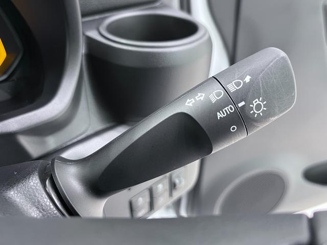 ミライース L SA3 オートライト キーレスエントリー アイドリングストップ CDチューナー 衝突被害軽減システム レーンアシスト オートマチックハイビーム ティーゼットデオプラス(18枚目)