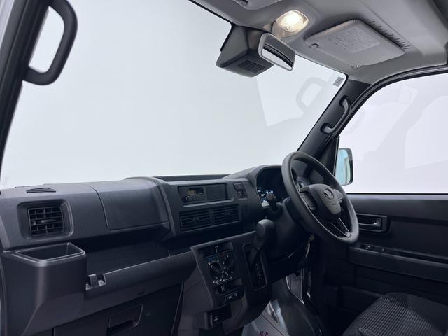 ハイゼットカーゴ デラックス 両側スライドドア AM/FMラジオ キーレスエントリー アイドリングストップ 衝突被害軽減システム レーンアシスト オートマチックハイビーム ティーゼットデオプラス(12枚目)