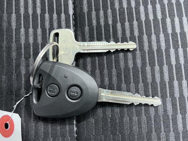 ハイゼットカーゴ デラックス 両側スライドドア AM/FMラジオ キーレスエントリー アイドリングストップ 衝突被害軽減システム レーンアシスト オートマチックハイビーム ティーゼットデオプラス(45枚目)