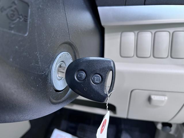 ムーヴ Ｘスペシャル　キーレスエントリー　ＣＤチューナー　電動格納式ドアミラー　エアコン　パワーステアリング　パワーウィンドウ　運転席エアバッグ　ＡＢＳ　ティーゼットデオプラス（13枚目）