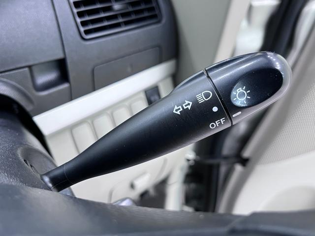 ムーヴ Ｘスペシャル　キーレスエントリー　ＣＤチューナー　電動格納式ドアミラー　エアコン　パワーステアリング　パワーウィンドウ　運転席エアバッグ　ＡＢＳ　ティーゼットデオプラス（17枚目）