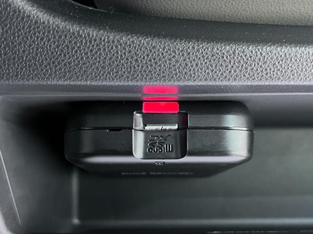 ムーヴキャンバス ＧホワイトアクセントＶＳ　ＳＡＩＩＩ　シートヒーター　両側パワースライドドア　オートライト　キーフリー　アイドリングストップ　パノラマモニター　ナビ　ドライブレコーダー　ＵＳＢ入力端子　Ｂｌｕｅｔｏｏｔｈ　ティーゼットデオプラス（25枚目）