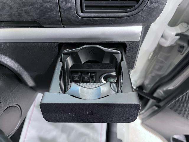 タント カスタムＲＳトップエディション　ＳＡ３　シートヒーター　両側パワースライドドア　オートライト　キーフリー　アイドリングストップ　ＵＳＢ入力端子　衝突被害軽減システム　レーンアシスト　オートマチックハイビーム　ティーゼットデオプラス（33枚目）