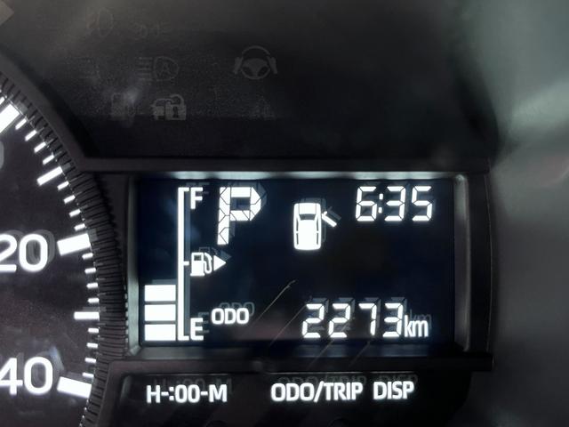 ハイゼットカーゴ デラックス　ＡＭ／ＦＭラジオ　両側スライドドア　オートライト　キーレスエントリー　アイドリングストップ　衝突被害軽減システム　レーンアシスト　オートマチックハイビーム　ティーゼットデオプラス（10枚目）