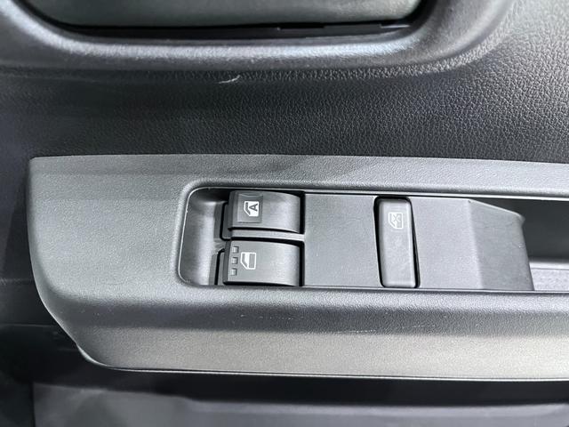 ハイゼットカーゴ デラックス　ＡＭ／ＦＭラジオ　両側スライドドア　オートライト　キーレスエントリー　アイドリングストップ　衝突被害軽減システム　レーンアシスト　オートマチックハイビーム　ティーゼットデオプラス（15枚目）