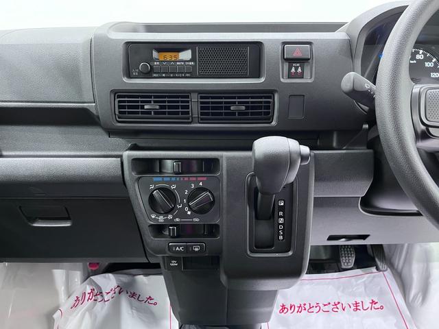 ハイゼットカーゴ デラックス　ＡＭ／ＦＭラジオ　両側スライドドア　オートライト　キーレスエントリー　アイドリングストップ　衝突被害軽減システム　レーンアシスト　オートマチックハイビーム　ティーゼットデオプラス（16枚目）