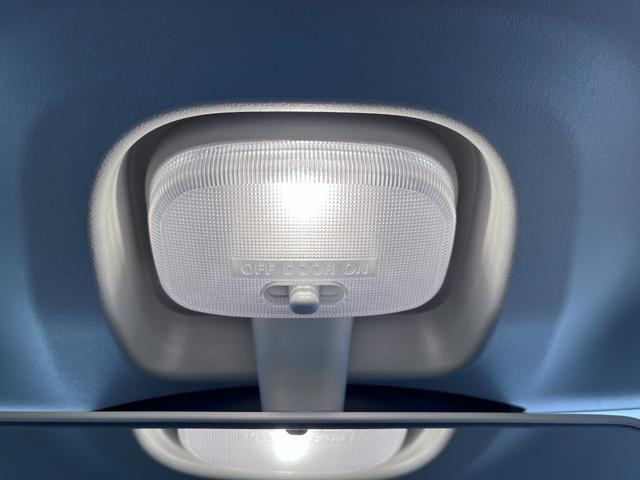 ハイゼットカーゴ デラックス　ＡＭ／ＦＭラジオ　両側スライドドア　オートライト　キーレスエントリー　アイドリングストップ　衝突被害軽減システム　レーンアシスト　オートマチックハイビーム　ティーゼットデオプラス（28枚目）