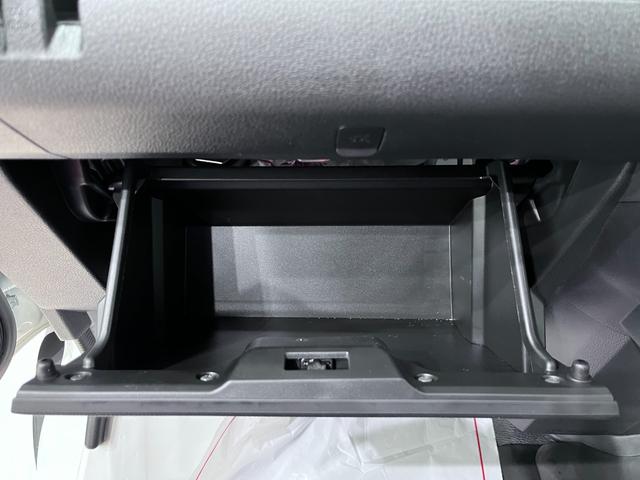 ハイゼットカーゴ デラックス　４ＷＤ　ＡＭ／ＦＭラジオ　両側スライドドア　オートライト　キーレスエントリー　アイドリングストップ　衝突被害軽減システム　レーンアシスト　オートマチックハイビーム　ティーゼットデオプラス（22枚目）