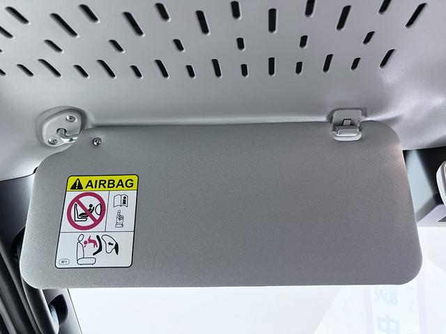 ハイゼットカーゴ デラックス　４ＷＤ　ＡＭ／ＦＭラジオ　両側スライドドア　オートライト　キーレスエントリー　アイドリングストップ　衝突被害軽減システム　レーンアシスト　オートマチックハイビーム　ティーゼットデオプラス（26枚目）