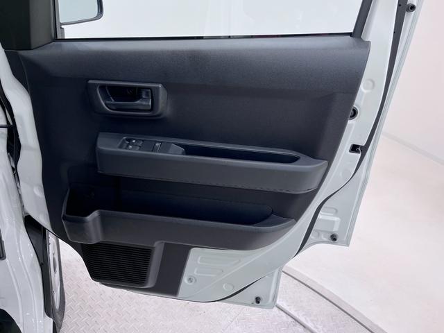 ハイゼットカーゴ デラックス　４ＷＤ　ＡＭ／ＦＭラジオ　両側スライドドア　オートライト　キーレスエントリー　アイドリングストップ　衝突被害軽減システム　レーンアシスト　オートマチックハイビーム　ティーゼットデオプラス（37枚目）