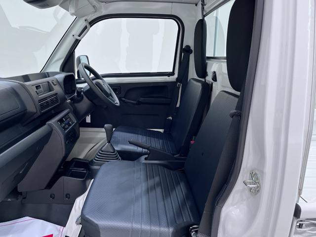 ハイゼットトラック スタンダード　４ＷＤ　ＭＴ５速　ＡＭ／ＦＭラジオ　オートライト　アイドリングストップ　衝突被害軽減システム　レーンアシスト　オートマチックハイビーム　ティーゼットデオプラス（18枚目）