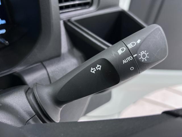 ハイゼットトラック スタンダード　４ＷＤ　ＭＴ５速　ＡＭ／ＦＭラジオ　オートライト　アイドリングストップ　衝突被害軽減システム　レーンアシスト　オートマチックハイビーム　ティーゼットデオプラス（20枚目）