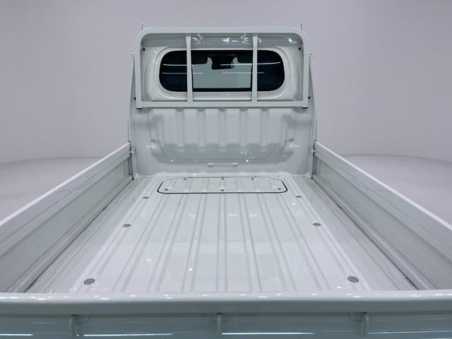 ハイゼットトラック スタンダード　４ＷＤ　ＭＴ５速　ＡＭ／ＦＭラジオ　オートライト　アイドリングストップ　衝突被害軽減システム　レーンアシスト　オートマチックハイビーム　ティーゼットデオプラス（36枚目）