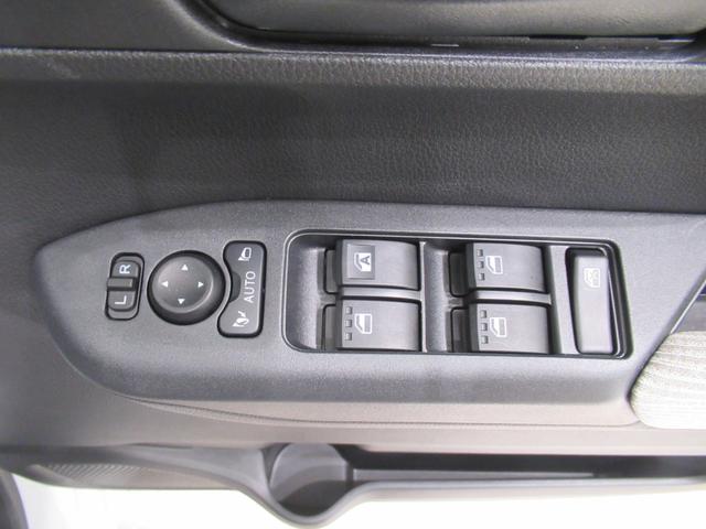 ムーヴ Ｘ　パノラマモニター　１０インチナビ　ドライブレコーダー　左側パワースライドドア　ＵＳＢ入力端子　Ｂｌｕｅｔｏｏｔｈ　オートライト　キーフリー　アイドリングストップ　ティーゼットデオプラス（15枚目）