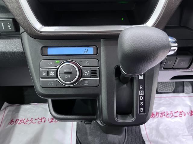 �R�N����T�N��̃J�[���C�t�X�^�C���������������B�茳�Ɍ������c���Ă��������B