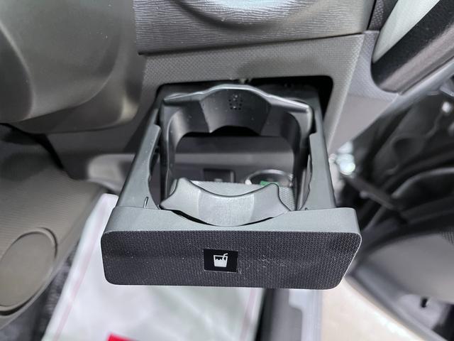 ムーヴ カスタムＸ　ＳＡ　オートライト　キーフリー　アイドリングストップ　電動格納式ドアミラー　衝突被害軽減システム　エアコン　パワーステアリング　パワーウィンドウ　運転席エアバッグ　ＡＢＳ　ティーゼットデオプラス（27枚目）