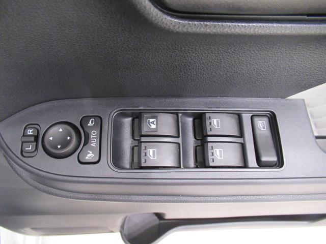 タント Ｘ　シートヒーター　左側パワースライドドア　オートライト　キーフリー　アイドリングストップ　バックモニター　ナビ　ドライブレコーダー　ＵＳＢ入力端子　Ｂｌｕｅｔｏｏｔｈ　ティーゼットデオプラス（14枚目）